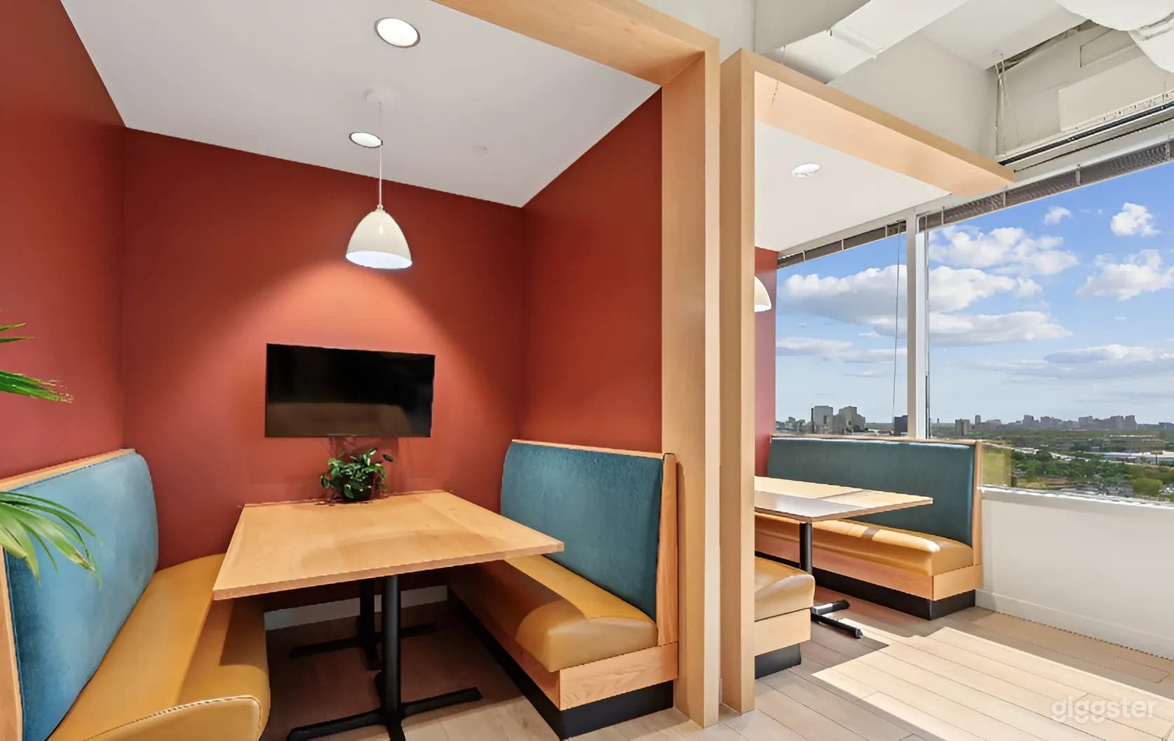 Premium High-Rise Coworking Space with Panoramic City Views in Uptown Houston Photo 3