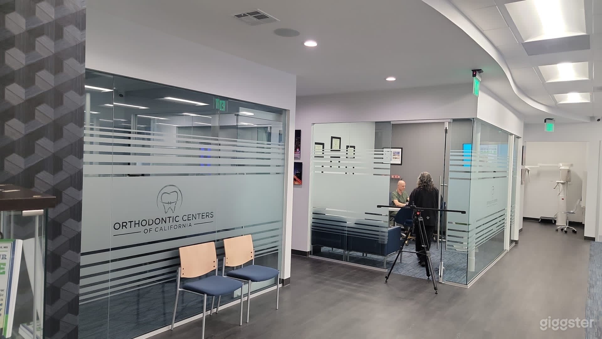 Huge medical center hospital Photo 4