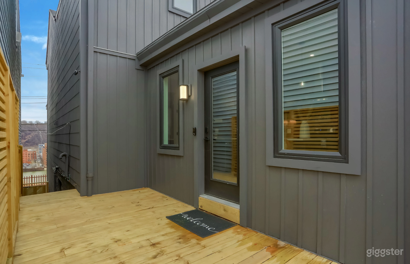 A Stylish Hub in Troy Hill Photo 4