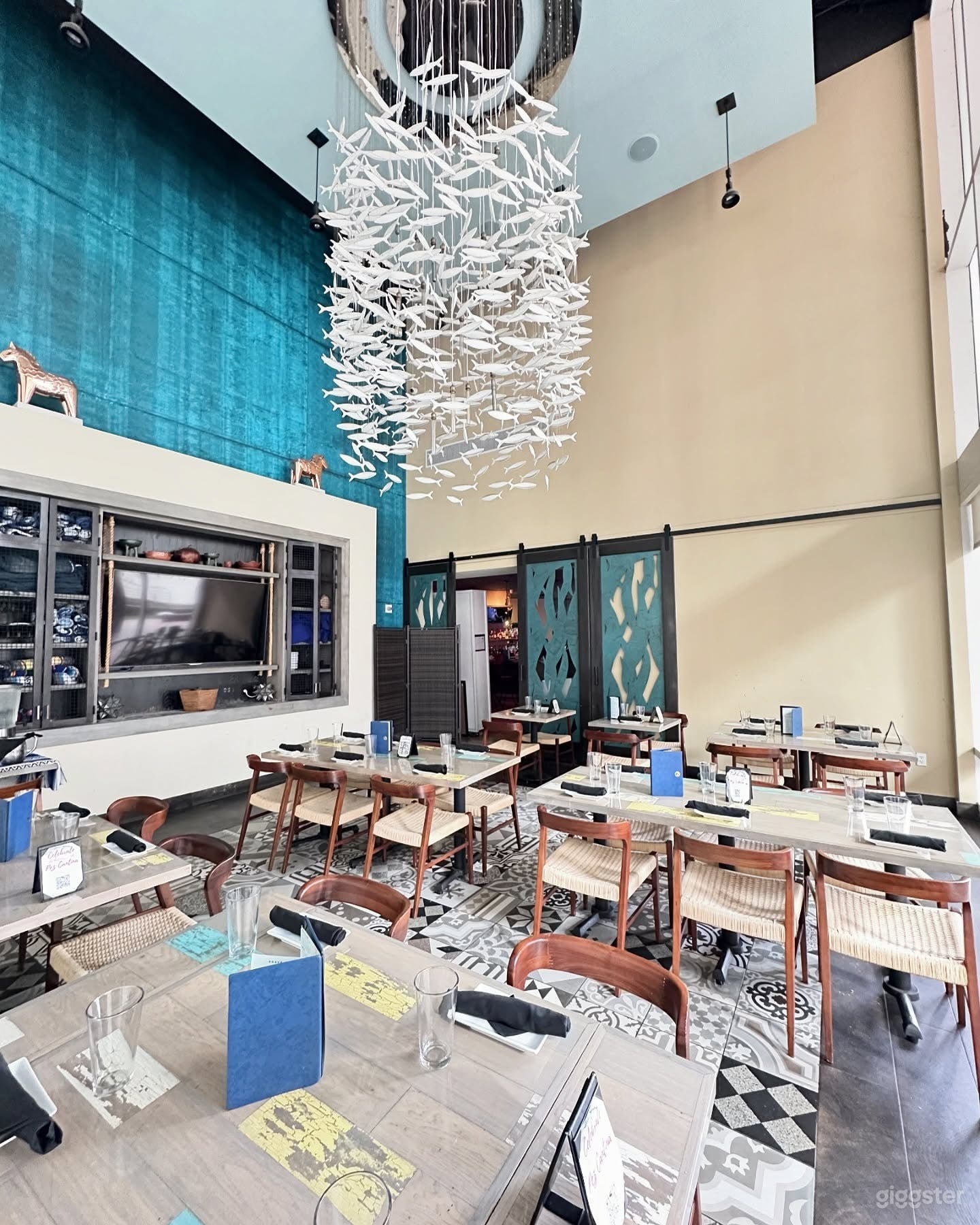 Vibrant Mexican Restaurant on Bunker Hill Photo 3