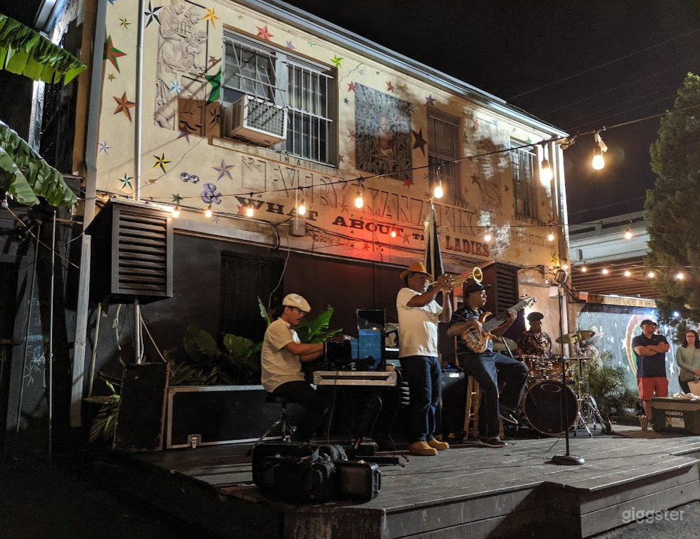 Lounge | Bar &amp; Restaurant Photo 2