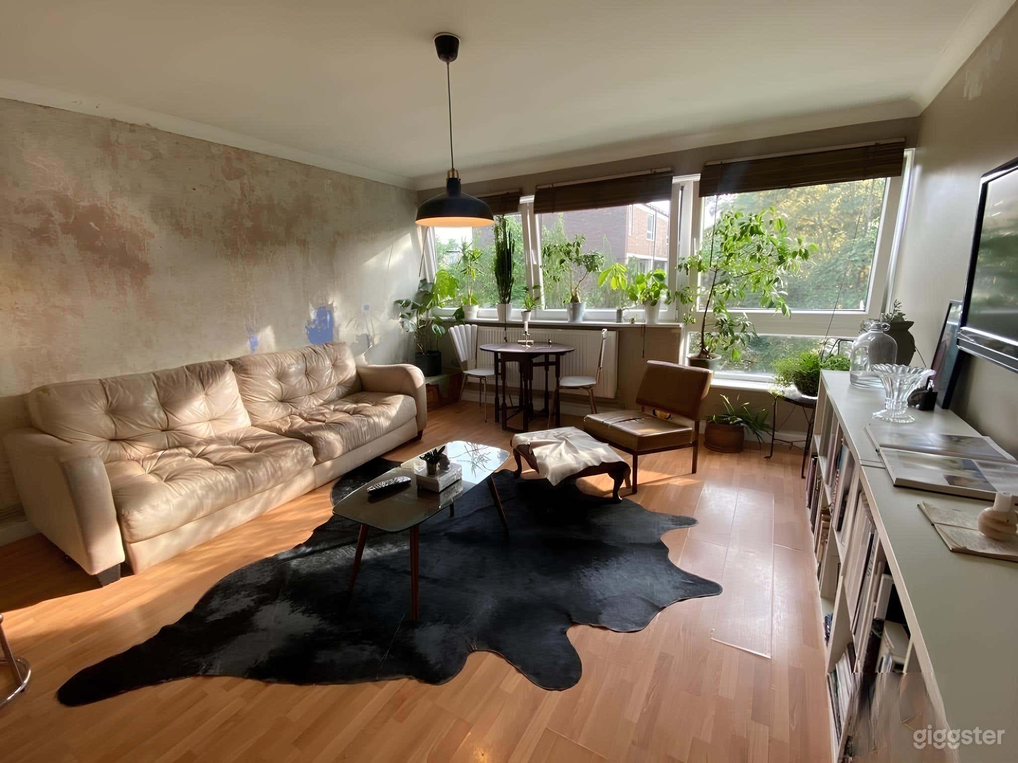 East London Maisonette Apartment natural light Photo 3