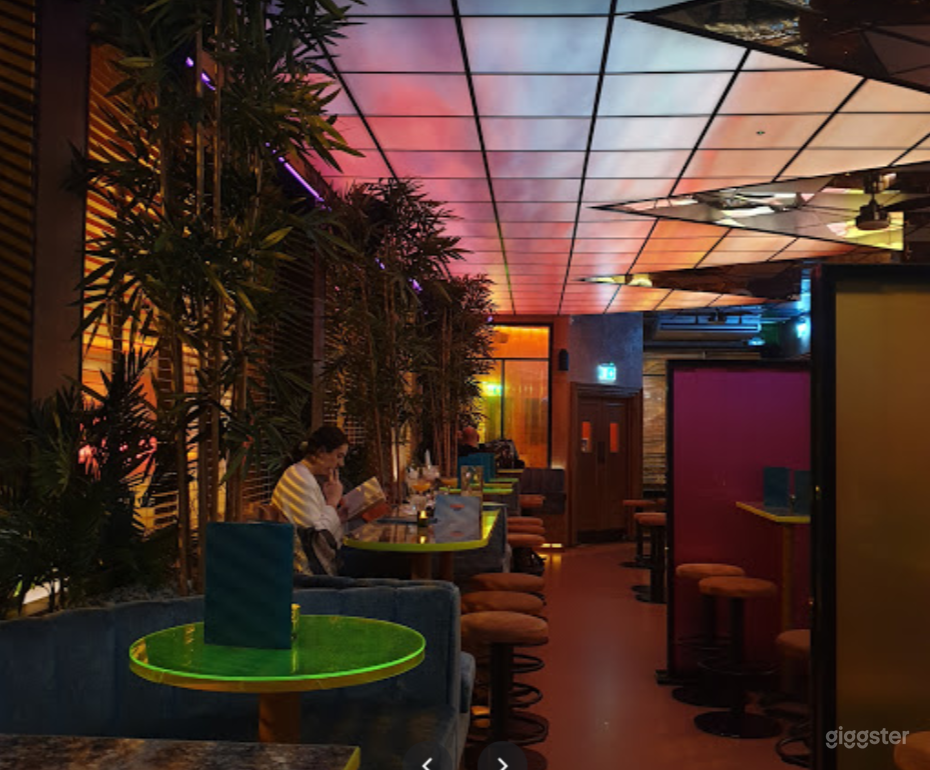 Instagrammable Bar in London for up to 250 People Photo 4