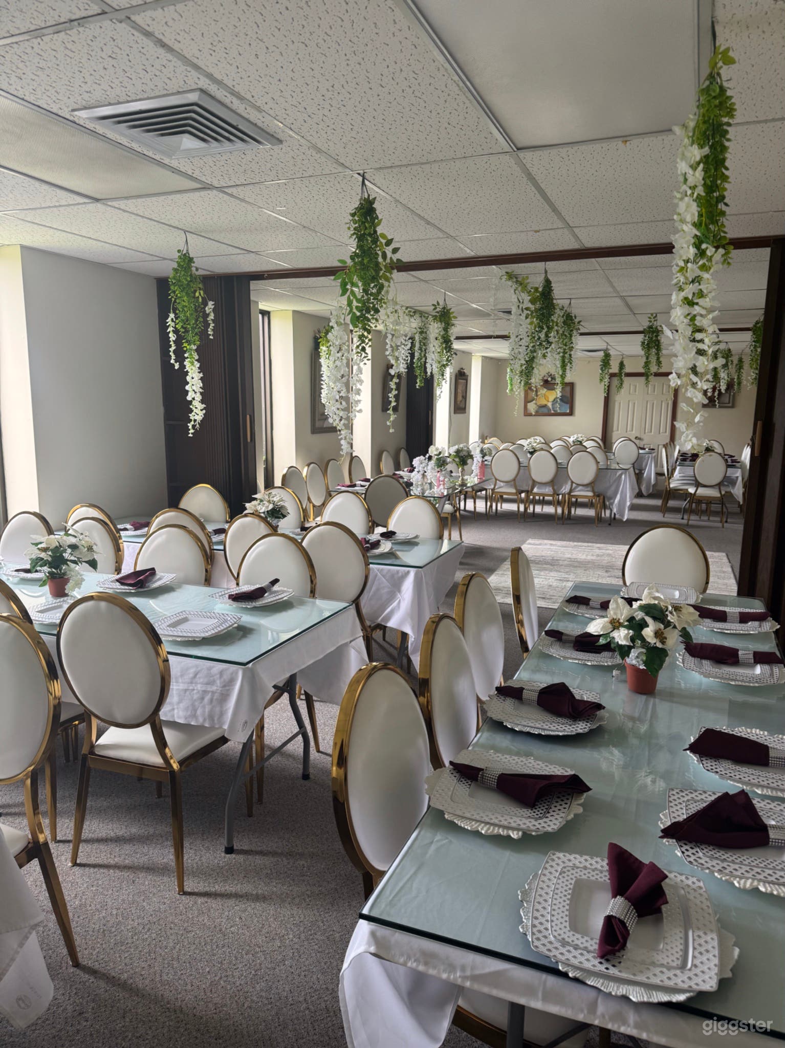 Dining Hall 1/3