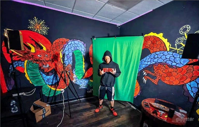  Versatile Premier Studio (Buy Out) 