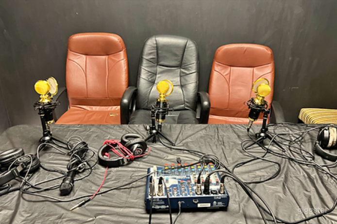  Versatile Premier Studio (Buy Out) 