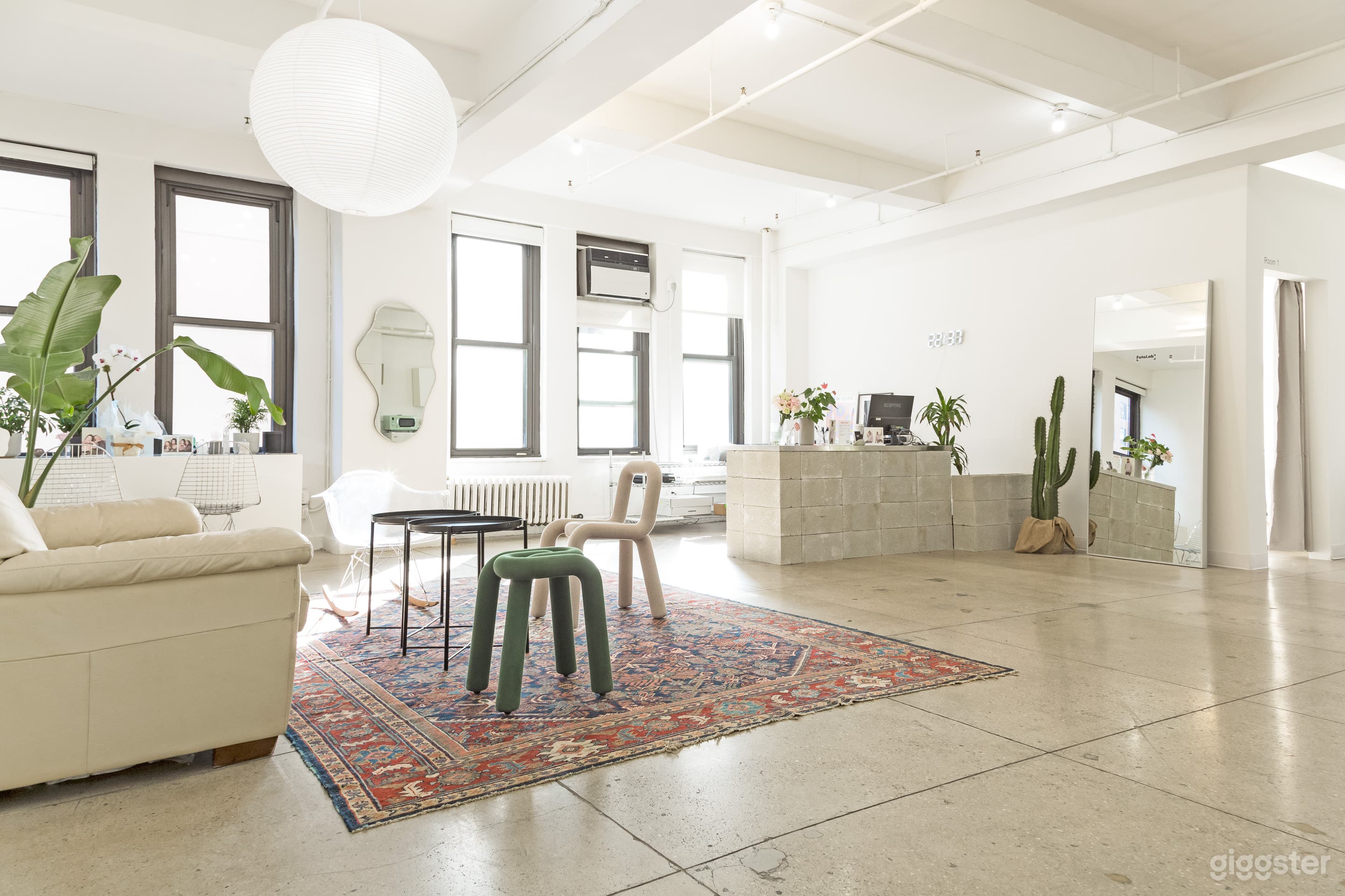 Classic New York Chelsea Loft Studio Photo 1