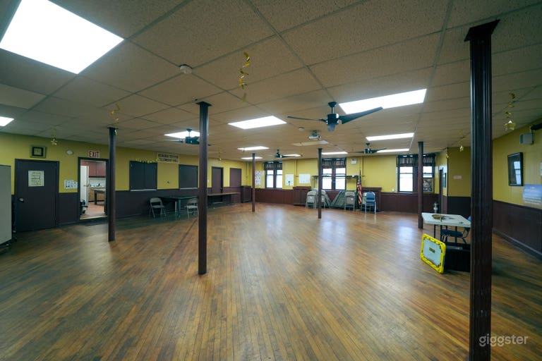  Historic Hall with Vaulted Ceilings, Stained Glass 