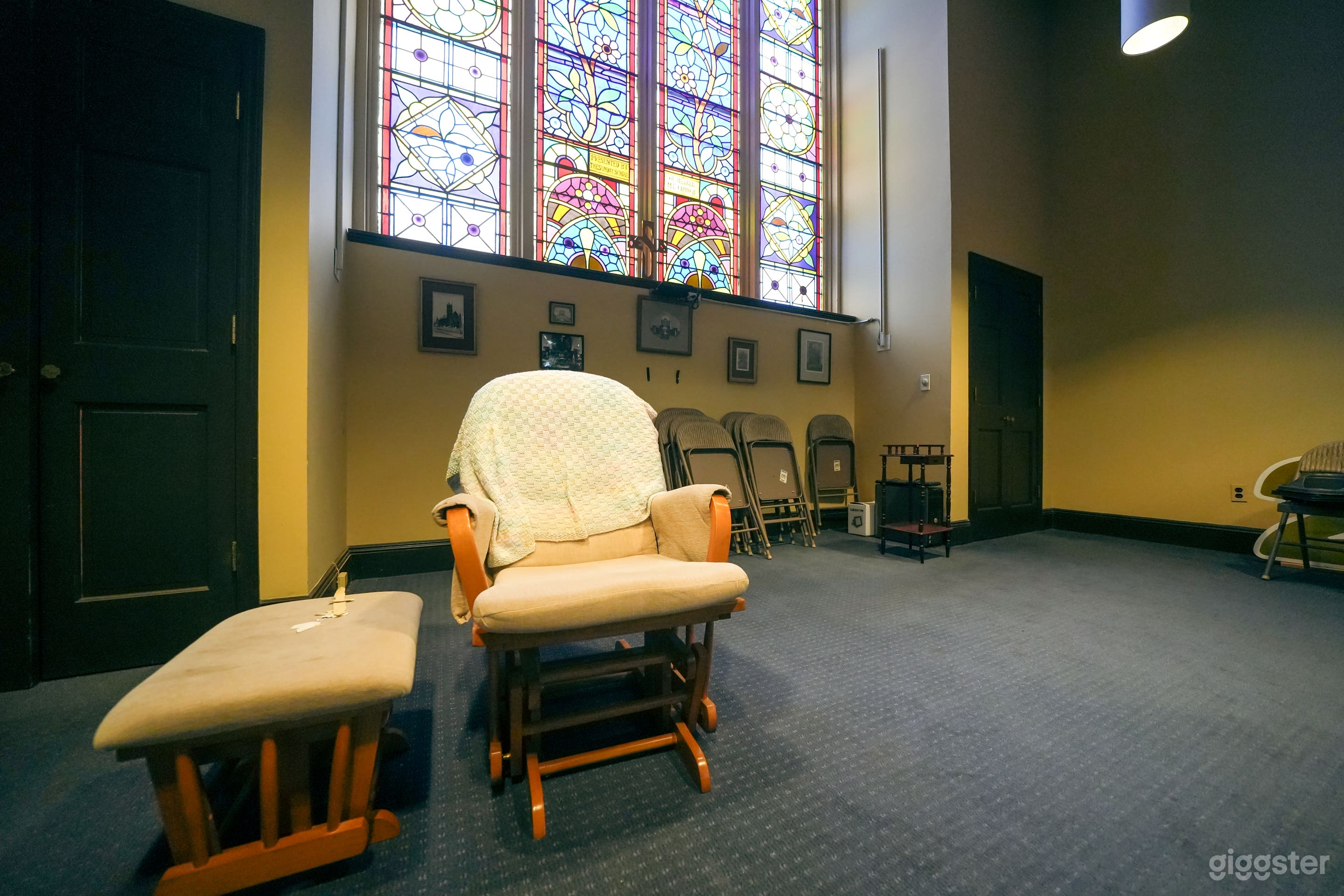 Historic Hall with Vaulted Ceilings, Stained Glass Photo 4