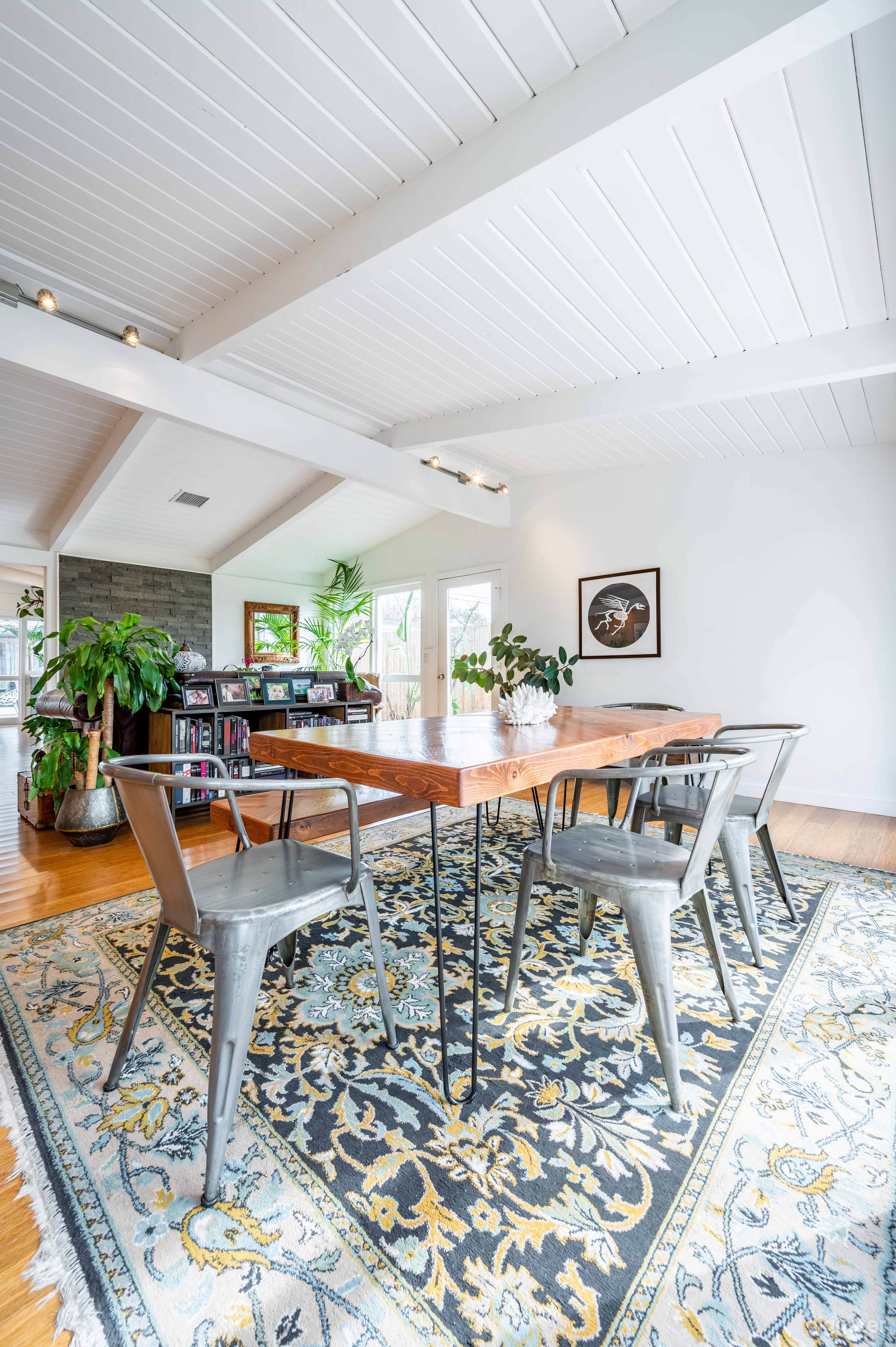 'Modern Tropical' Mid-Century Ranch with Pool (Cliff May) Photo 3