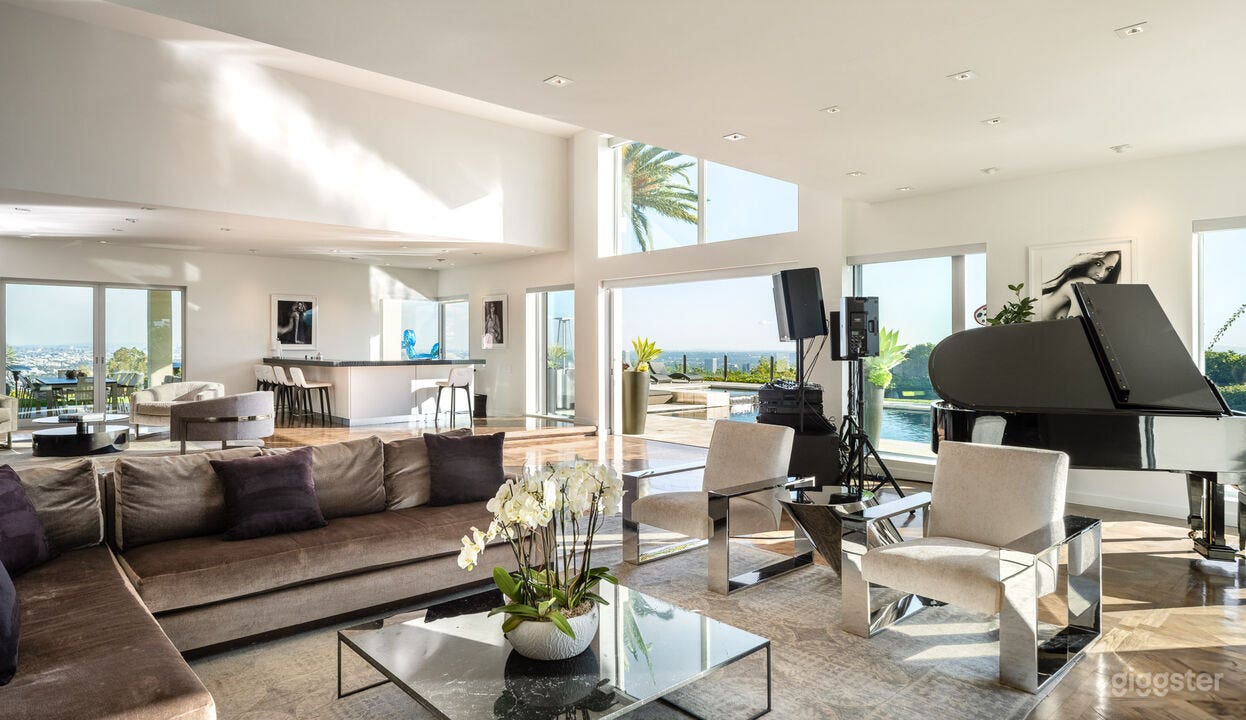 Marvelous Italian-Inspired Estate Photo 2