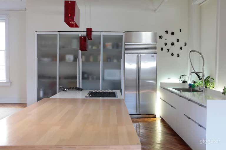  Bright & airy modern Tribeca loft 