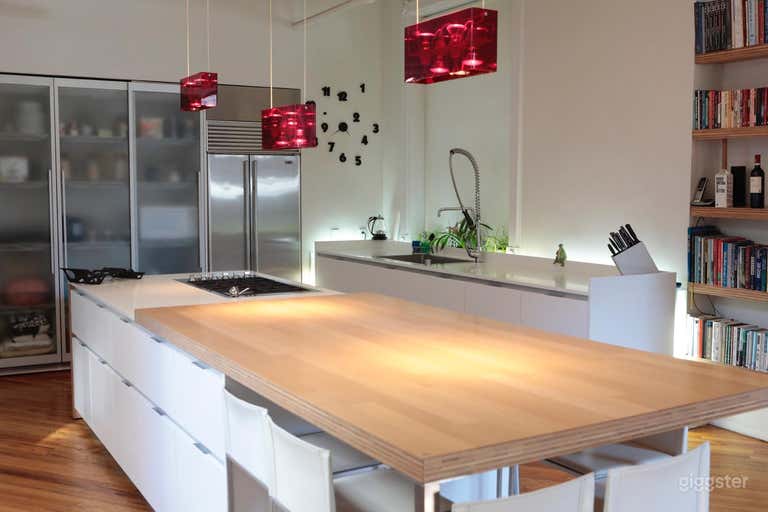  Bright & airy modern Tribeca loft 