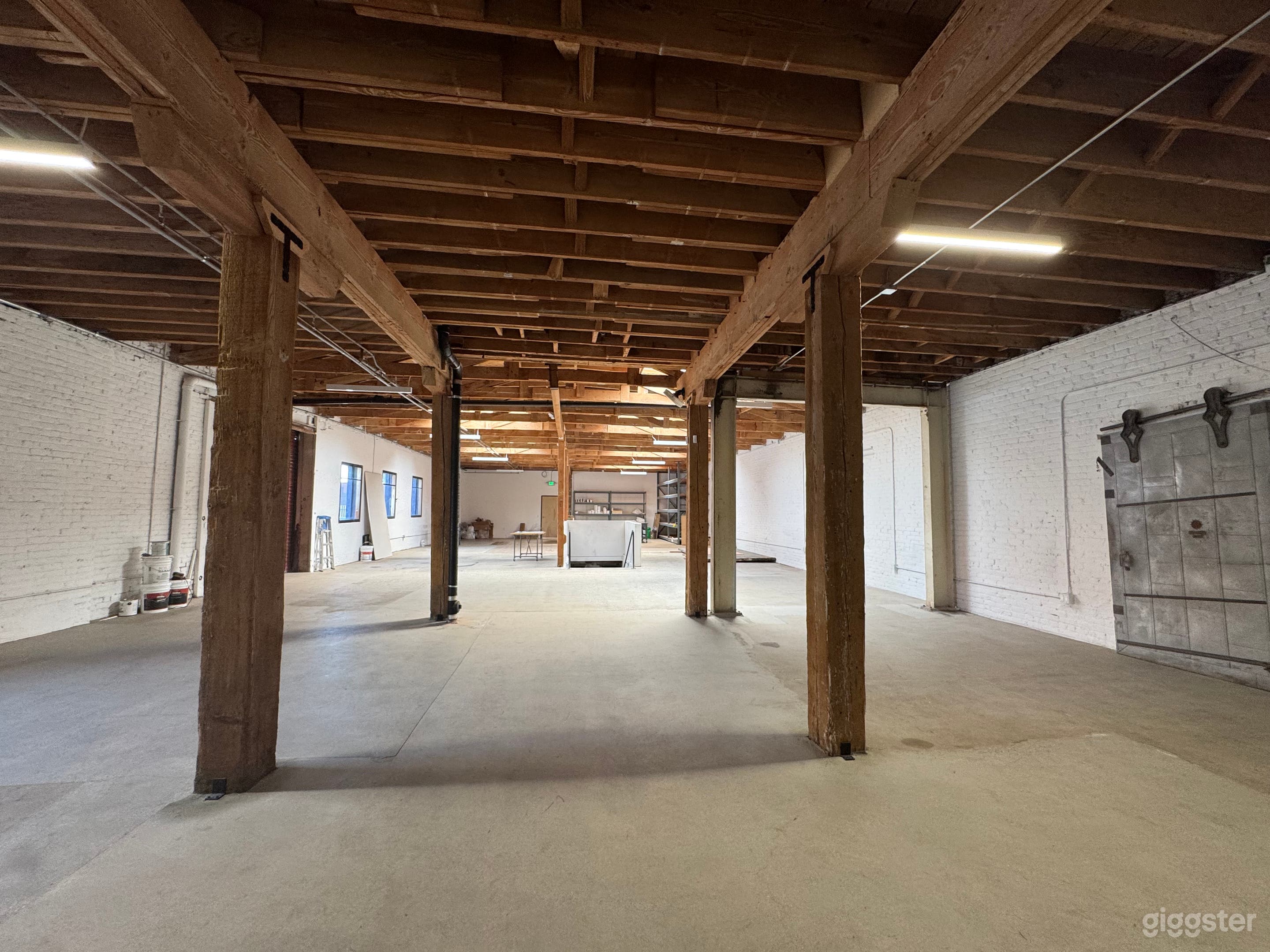 Industrial Office Space with Rooftop View, DTLA Photo 1