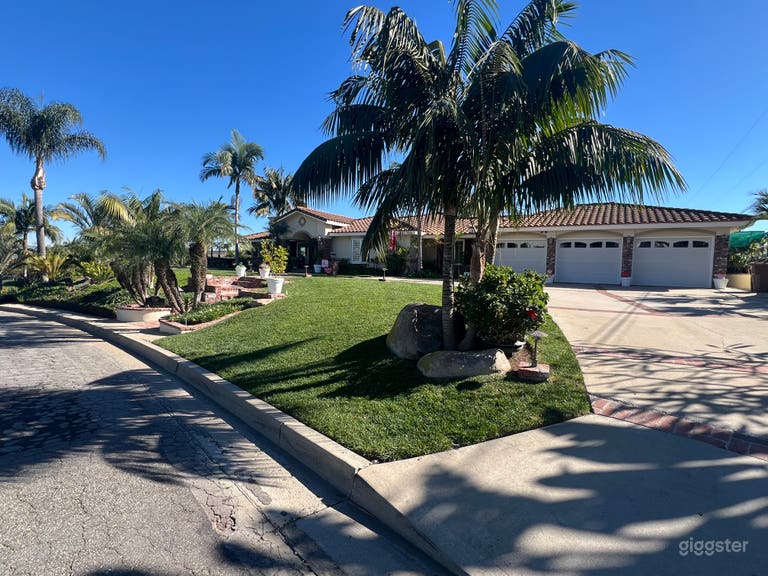  Spacious outdoor filming & recording. Beautiful backgrounds 