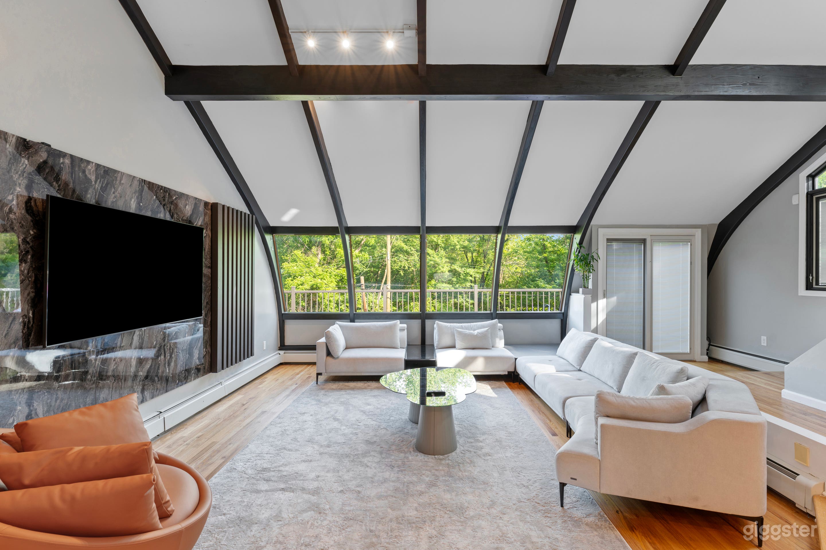 Outside NYC - Luxurious Masterpiece Photo 4