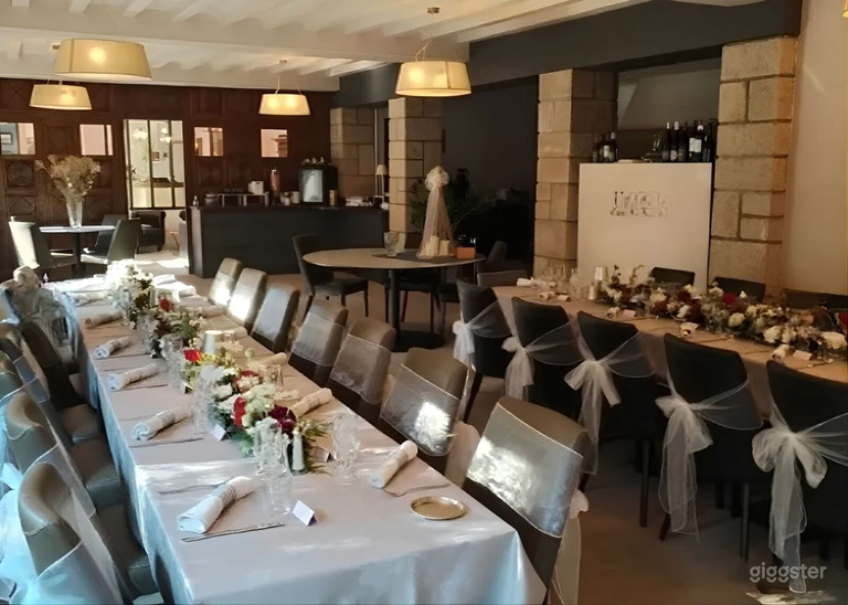  French reception venue with private room and lounge 