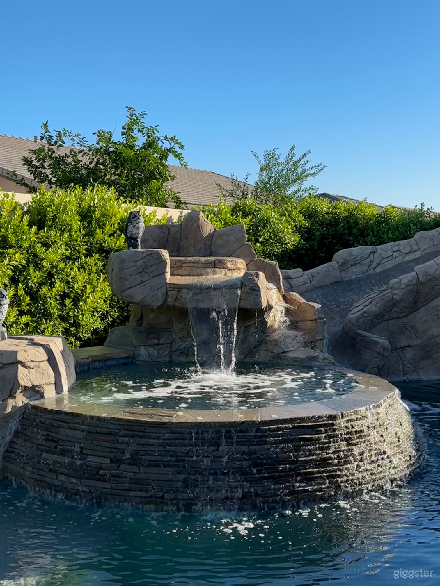 Pool, Waterslide, Waterfall, Spa, BBQ, Fire Pit ++ Photo 1