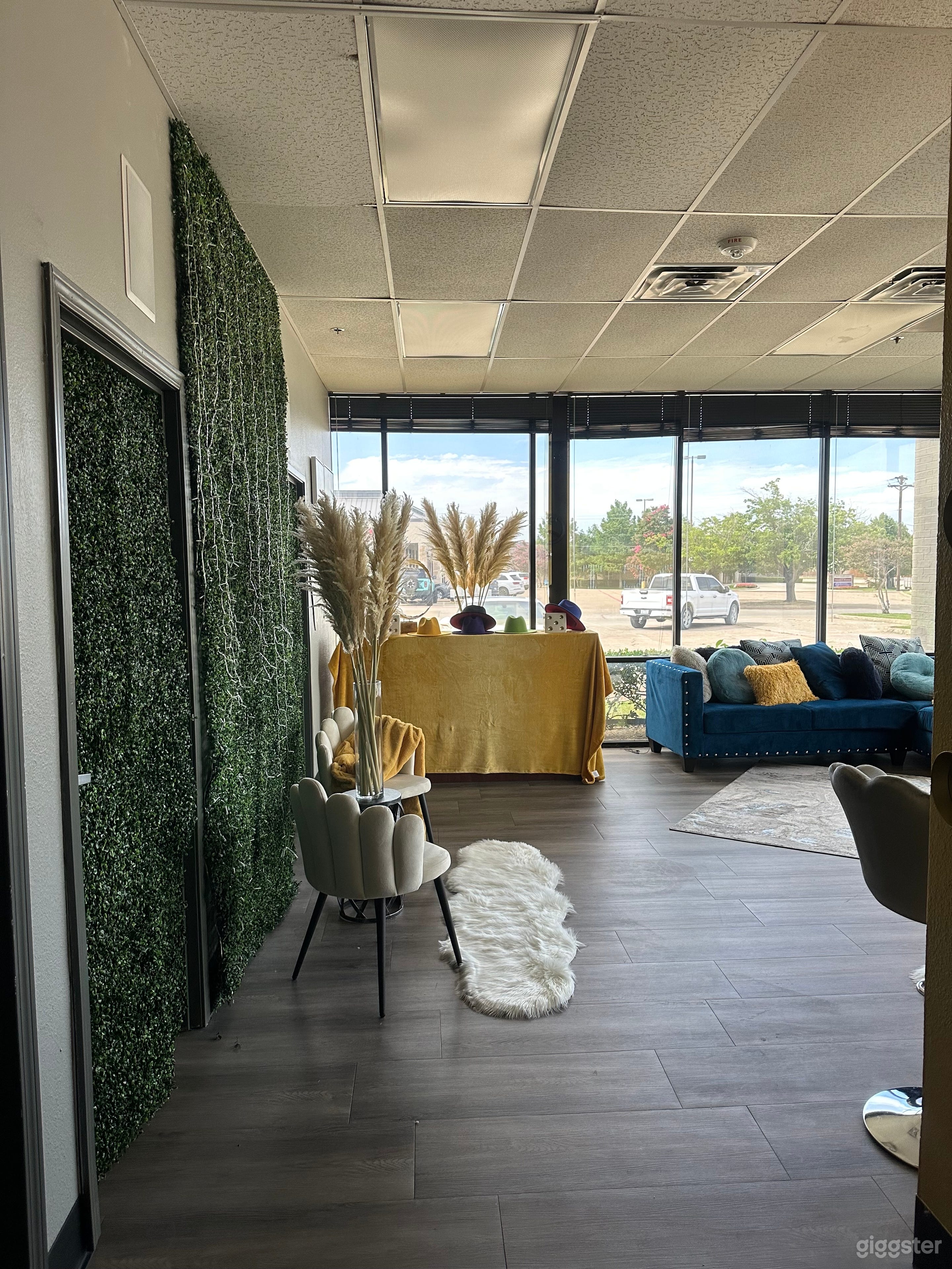 Unique Photography, birthday rental &amp; More Photo 2