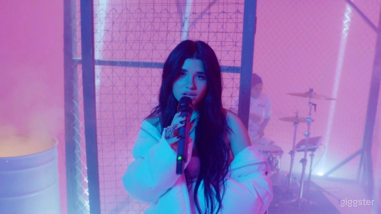 The Cage Set Photo 4