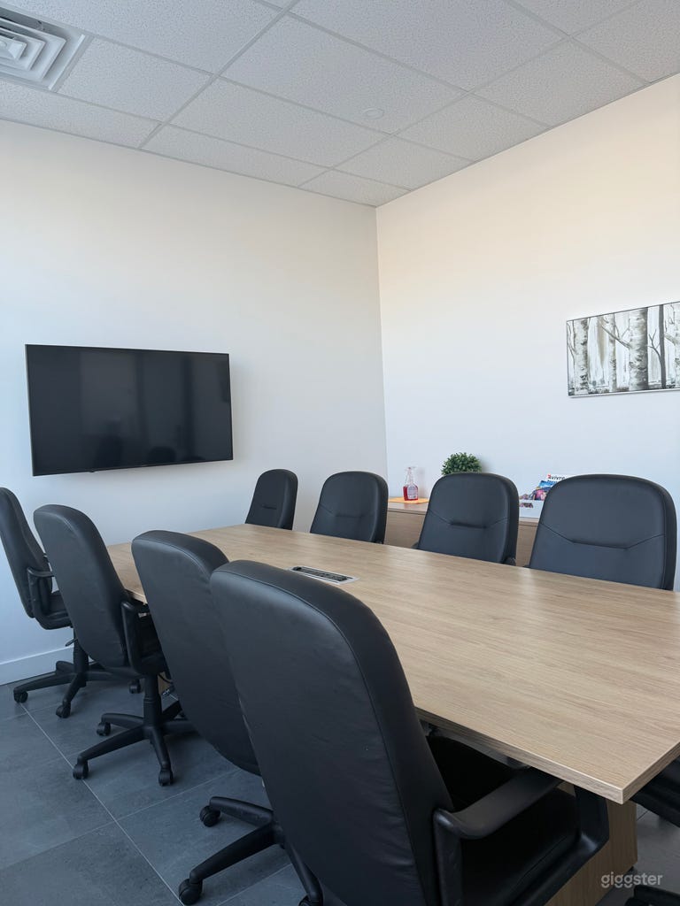  Conference Room 1: The Ideal Hub for Collaboration with TV 