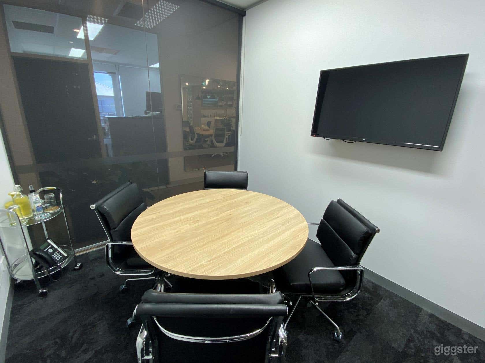 Office, Meeting Room or Event Space - Torak Photo 4