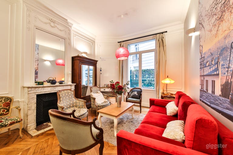  Joyau parisien caché – Appartement haussmannien calme 