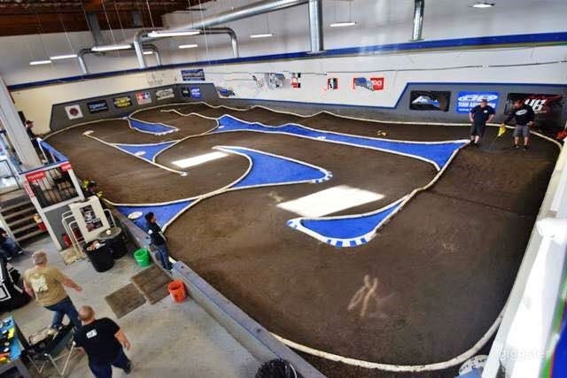  Salle de course de voitures RC à San Jose (privatisation) 