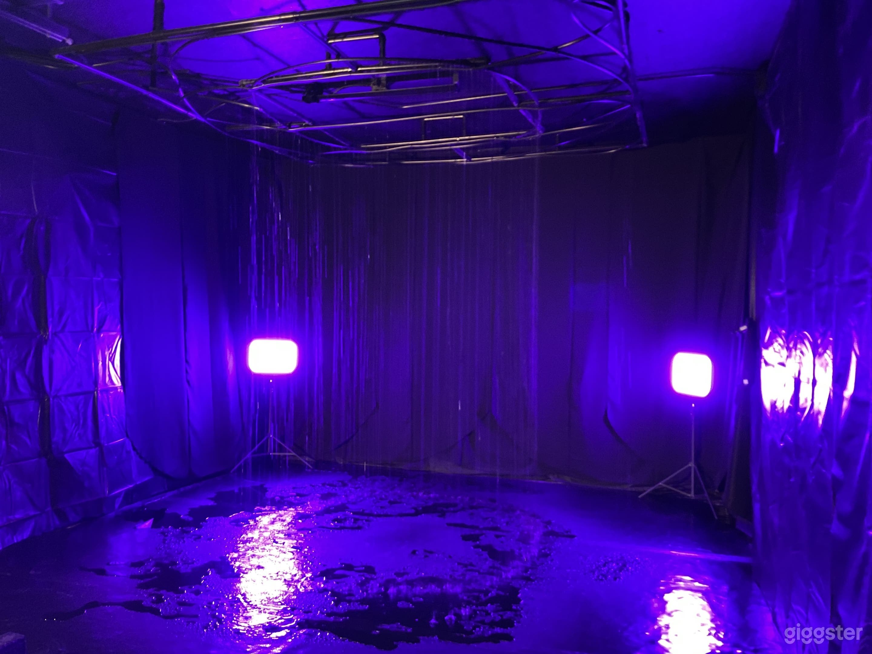 Permanent Rain Room Photo 2