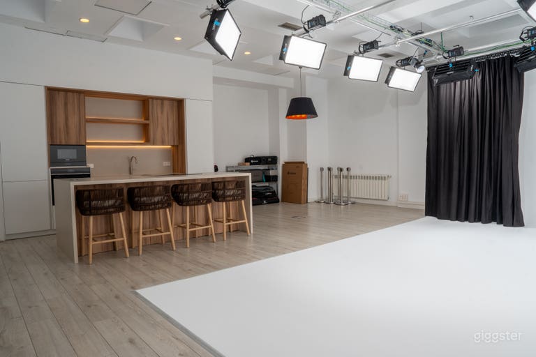  Produktionsstudio mit Cyclorama 