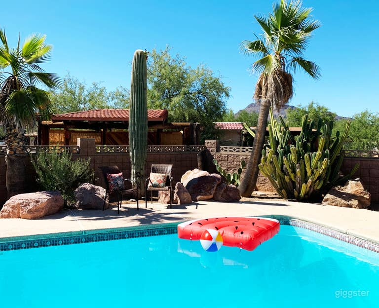  Beautiful salt water pool 