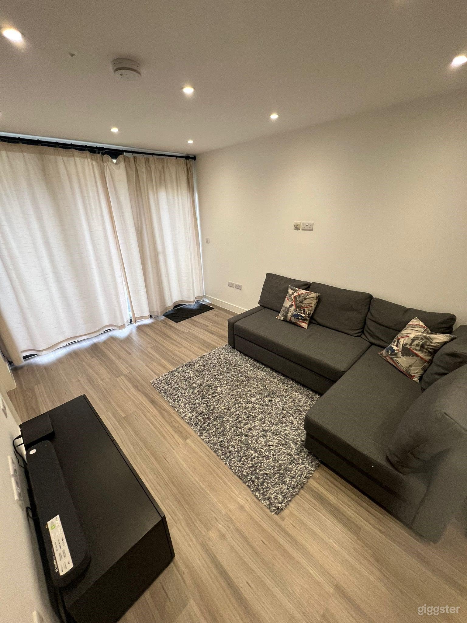 Content Space in a detached outbuilding : Zone 4 Photo 3