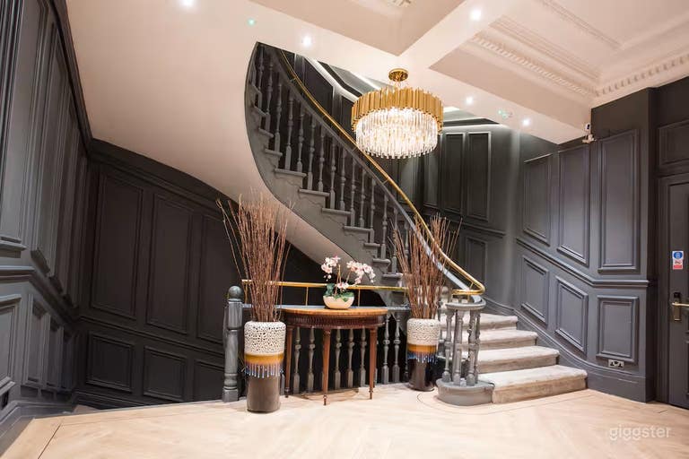  2 Bed 2 Bath | Retro-Modern Apartment with Open-Plan Living 