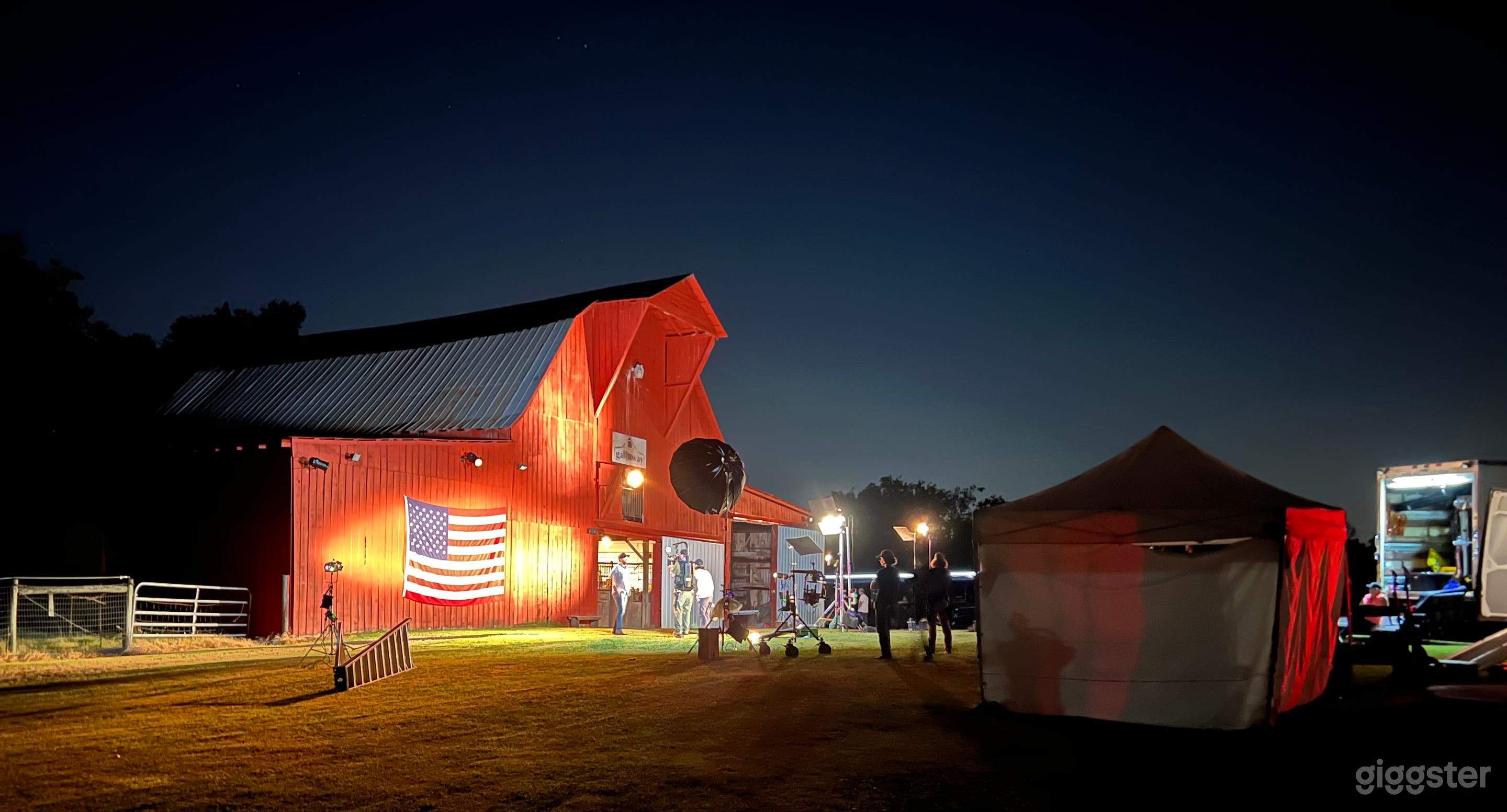 Luke Bryan shooting his video for Country Strong.