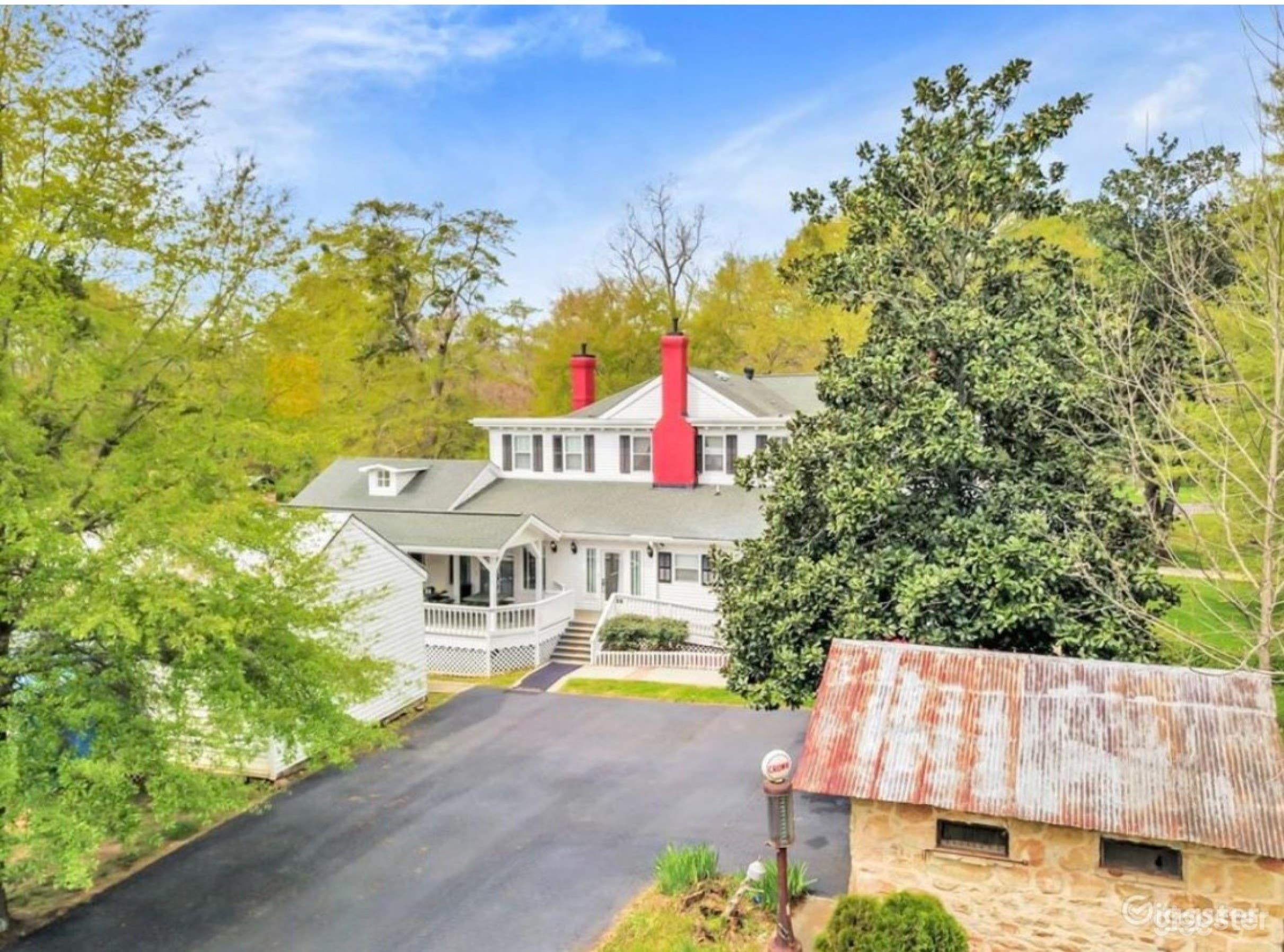 Remarkable Historic House Photo 3