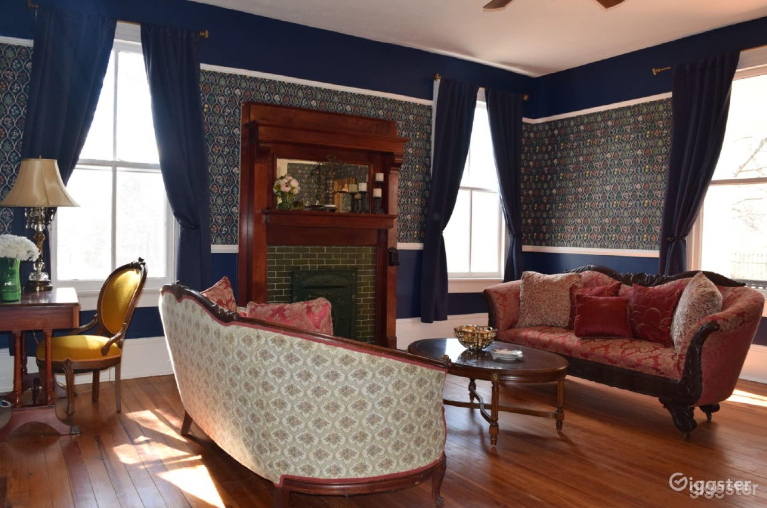 Remarkable Historic House Photo 4