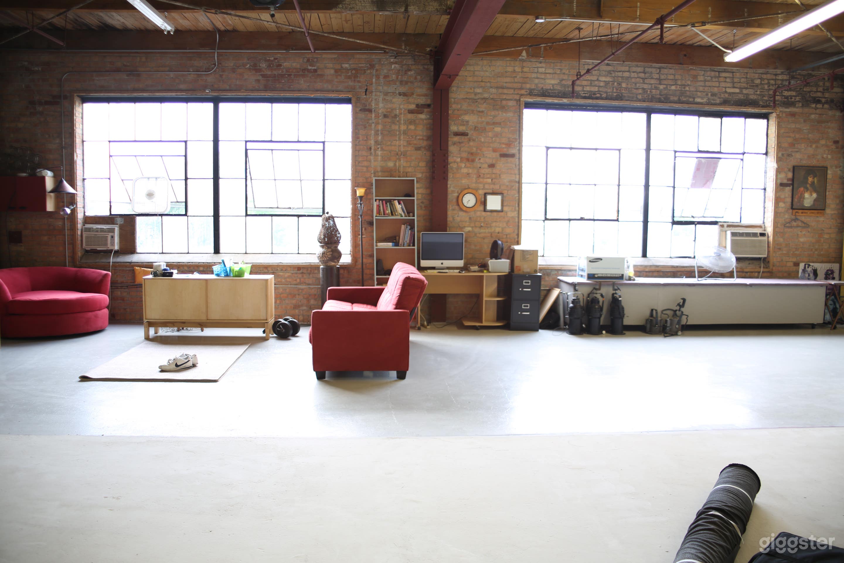 Photography And Video Studio Loft Photo 1