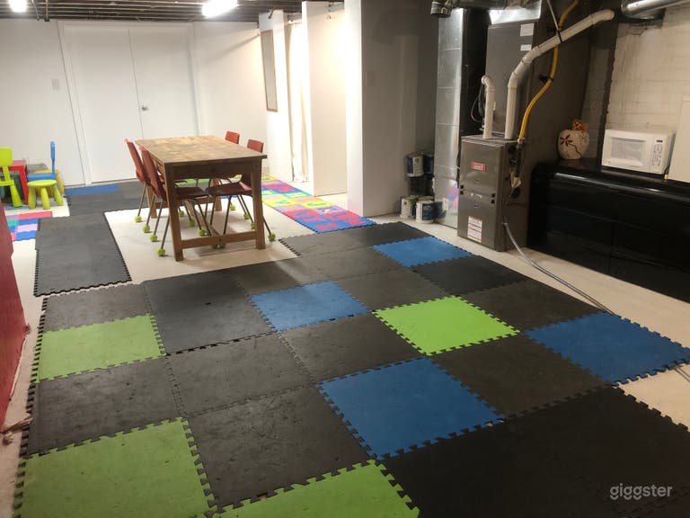  Mirrored Studio Space With Sprung Floors 