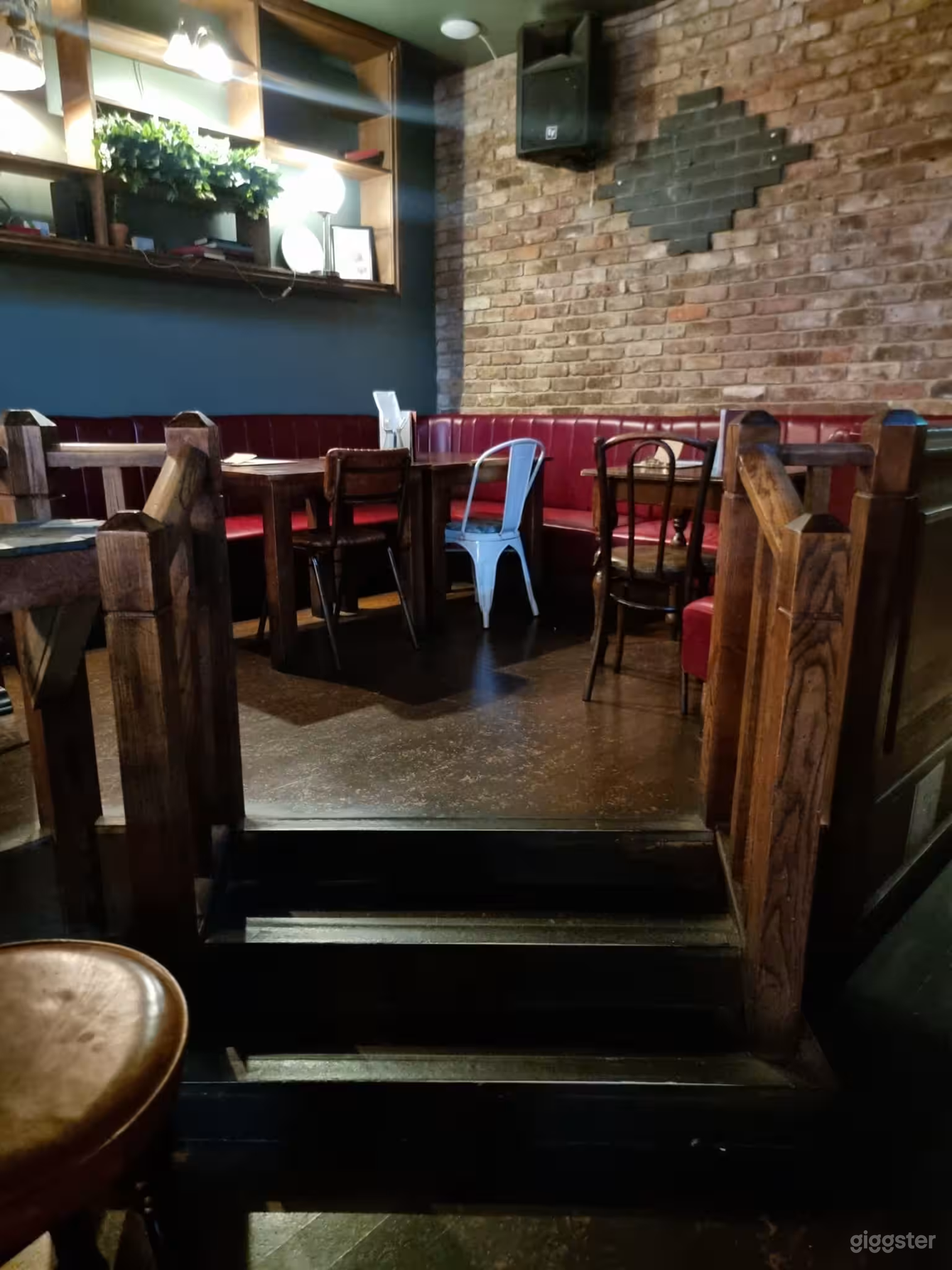 The Balcony - WIMBLEDON Photo 3