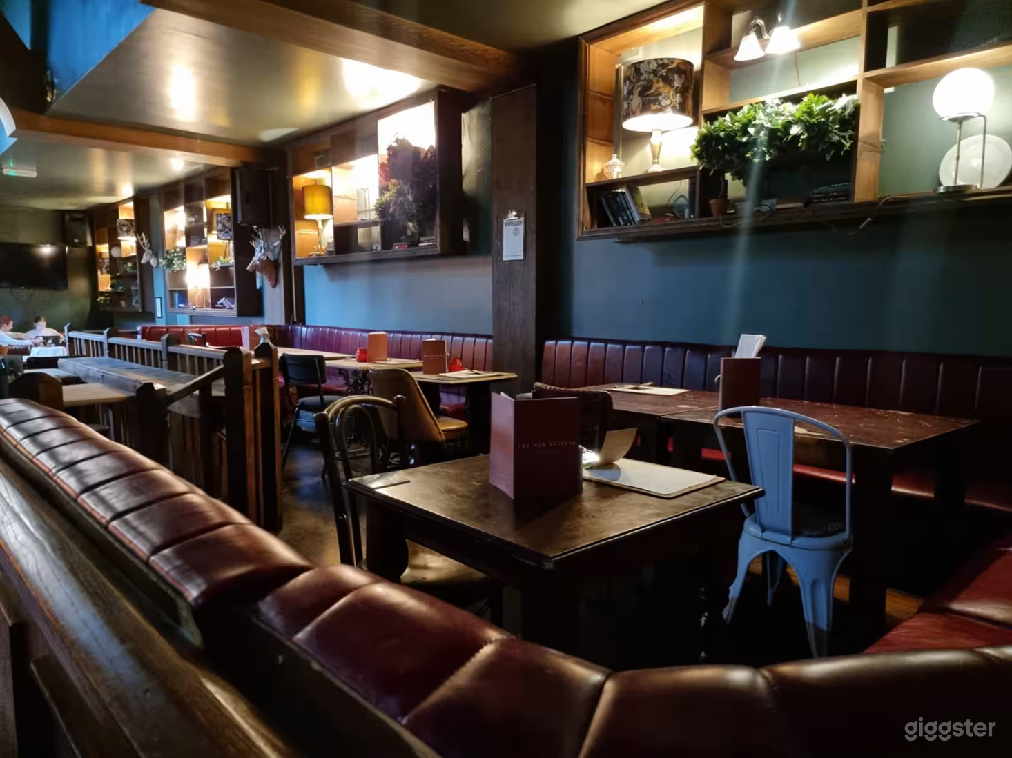 The Balcony - WIMBLEDON Photo 1