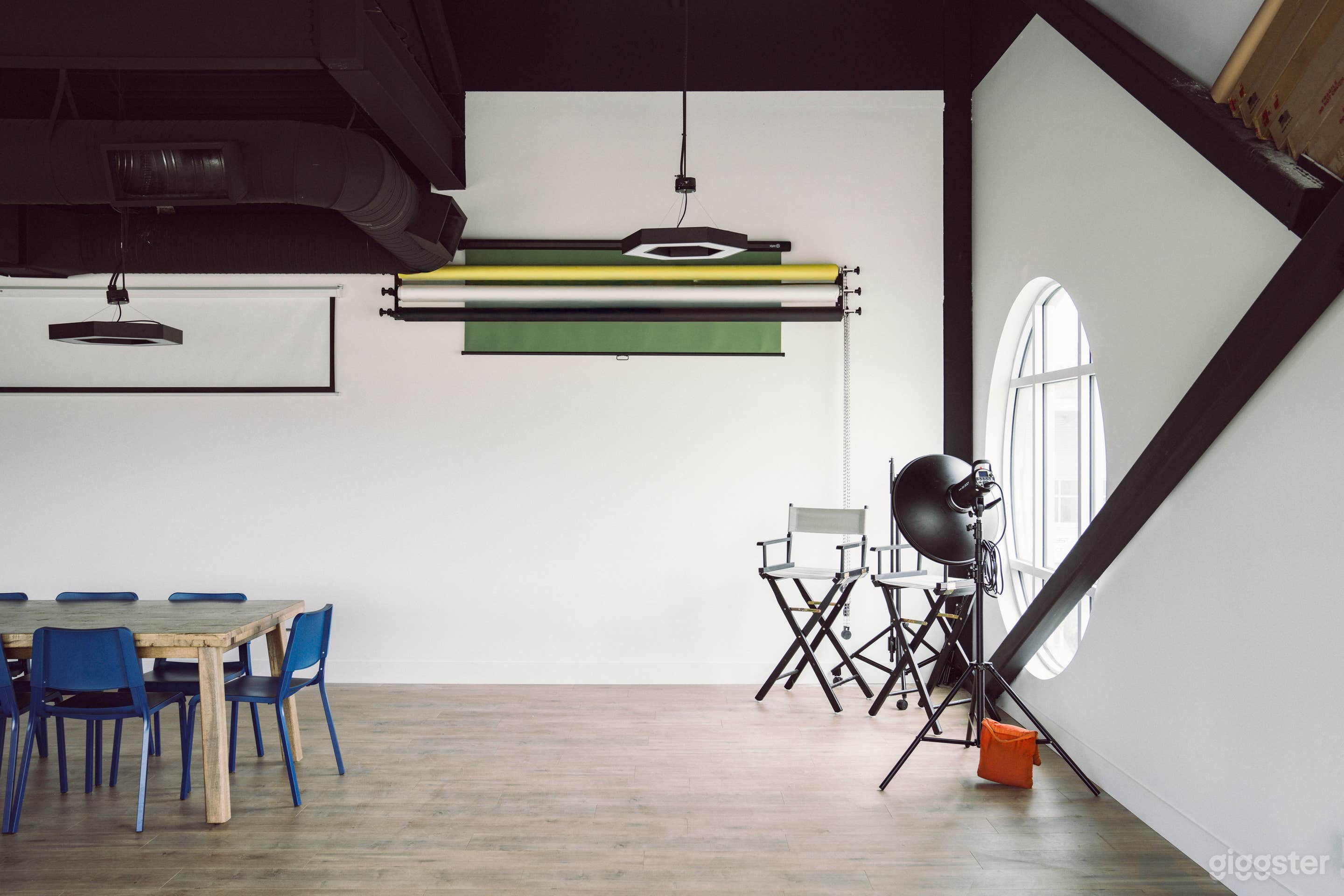 The space has a dedicated back drop location with various colours for use including a green screen.  We also have the option of lighting which can be rented with the space.