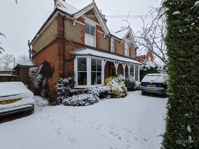  Edwardian character home in English village  