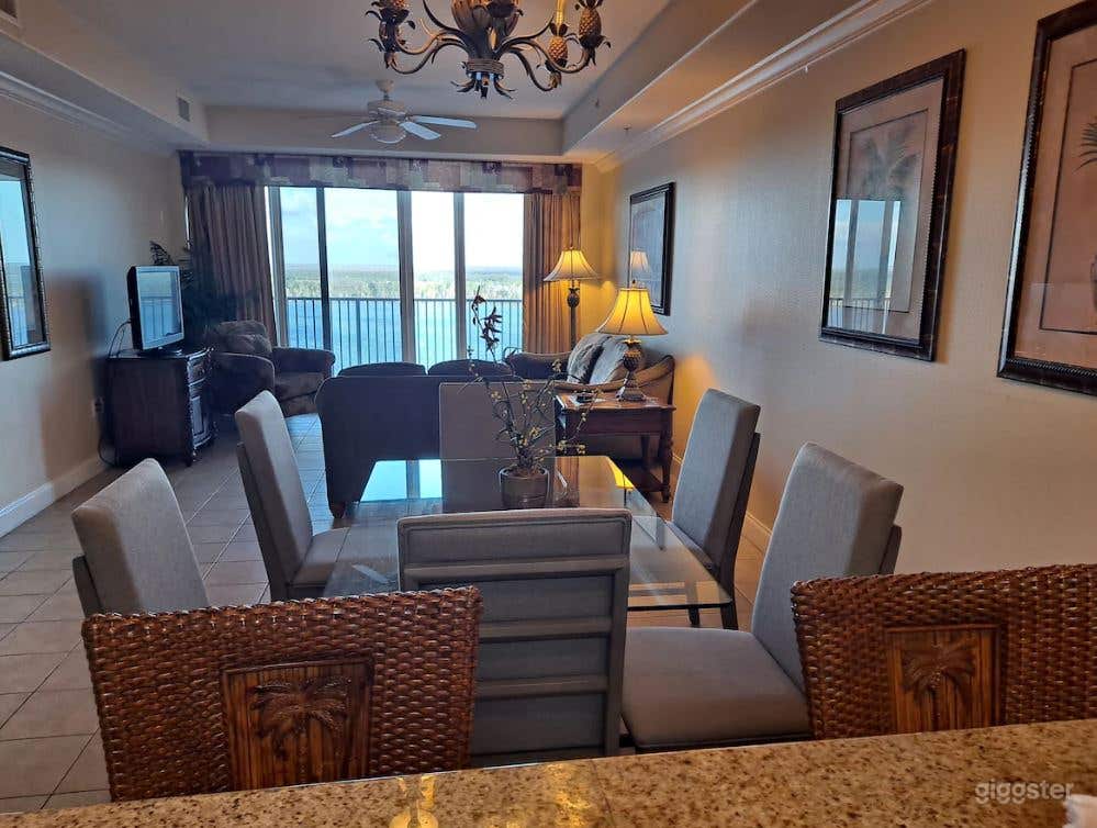 2BDR 2BTH Lake Front Condo Suite in Orlando, FL Photo 1