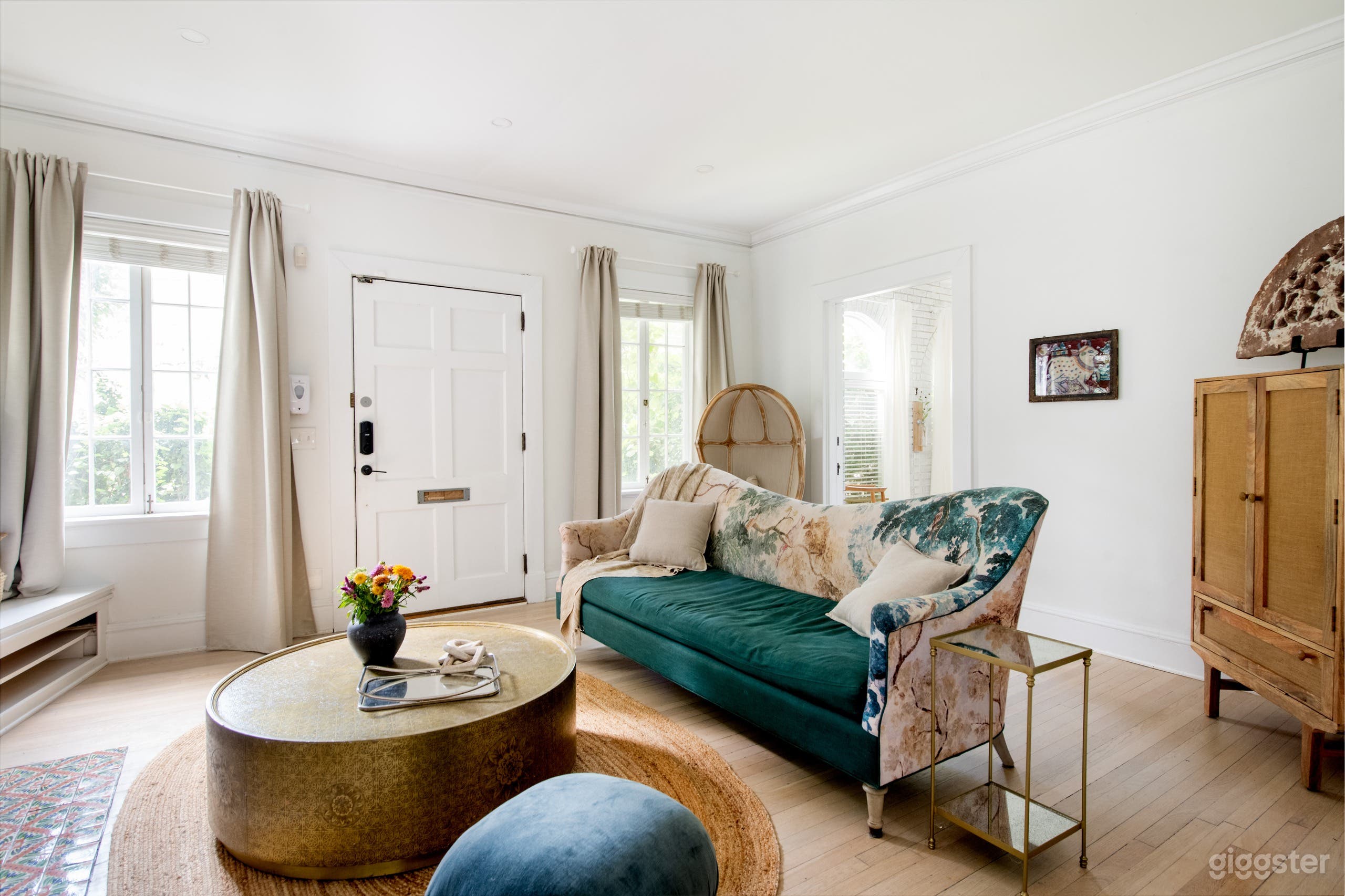 Blithely Baroque | High-end Rental Apartment Photo 4