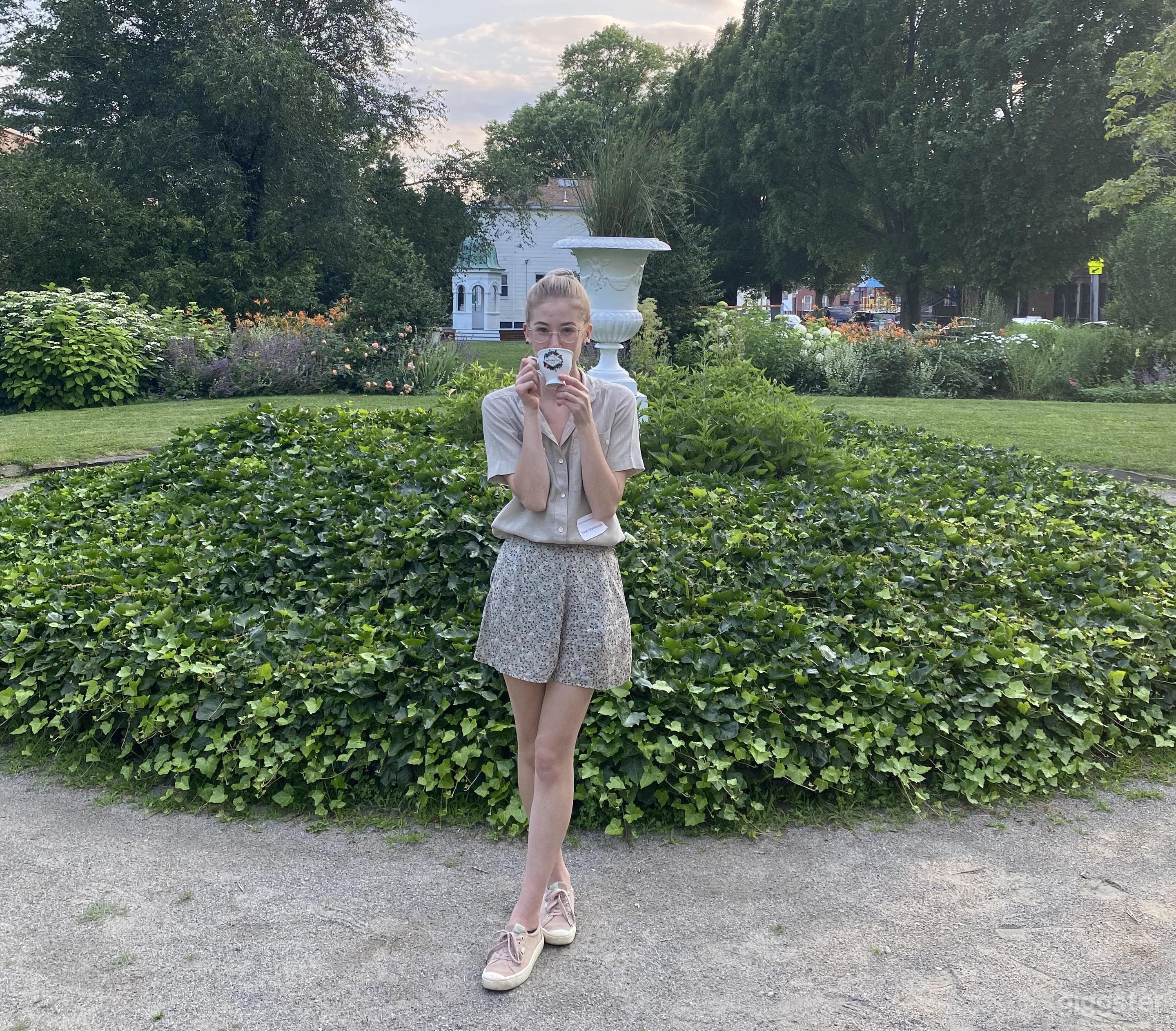 The West Lawn Photo 4