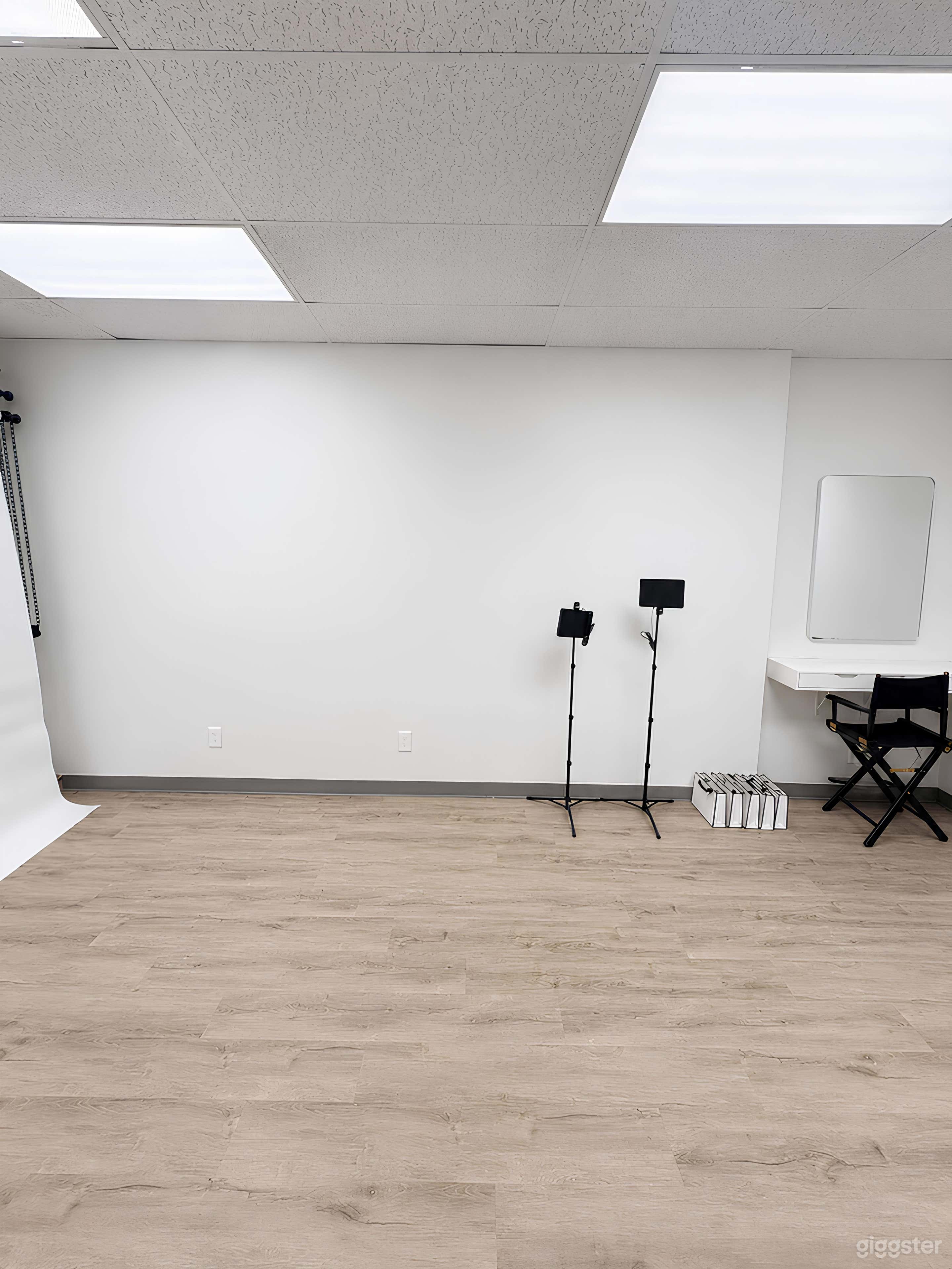 Photography Room Photo 4