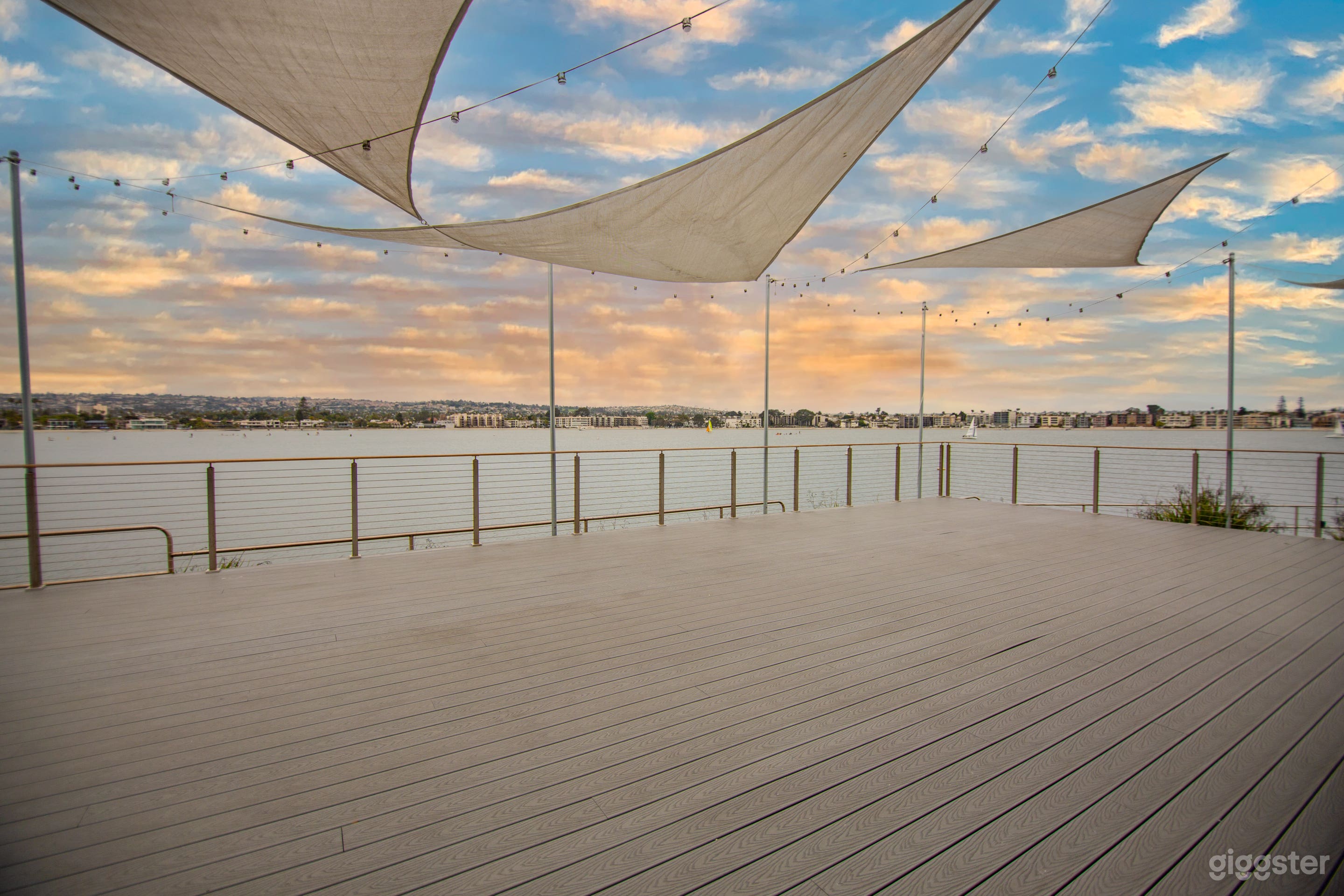 Tower Beach Club Photo 2