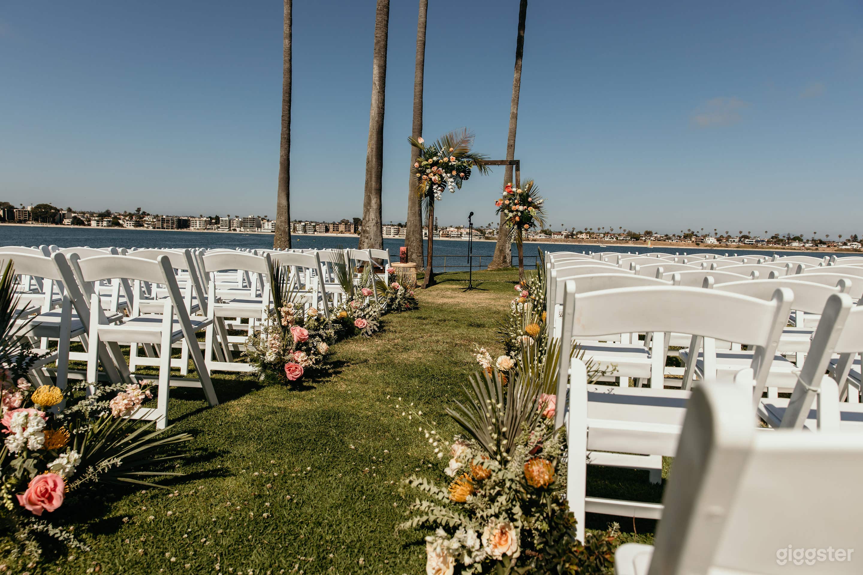 Tower Beach Club Photo 3