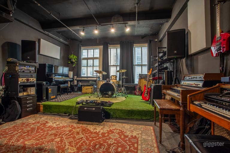  Echoland Studios Top Floor Manhattan 