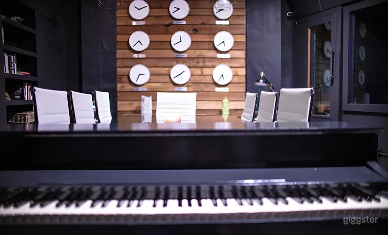  Modern Executive Conference Room 